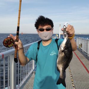 スタッフ小澤釣行記 本牧海釣り施設 クロダイ1枚 フィッシング相模屋