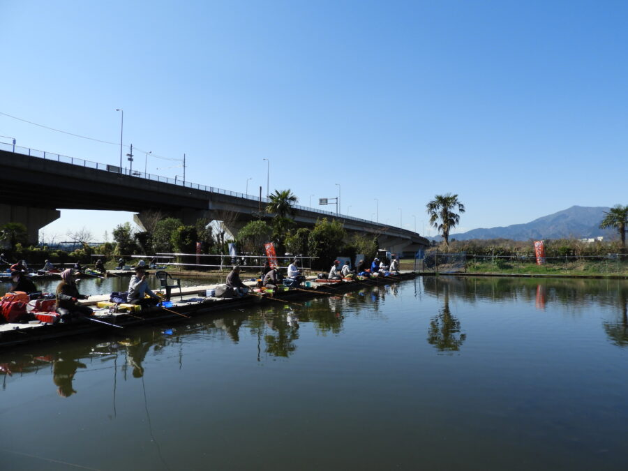 『やろうよ釣り!』 〜はじめての管理釣り場でヘラブナ釣り〜