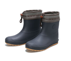 雨の日などデイリーにも！阪神素地株式会社『GC5640トライバルブーツ』