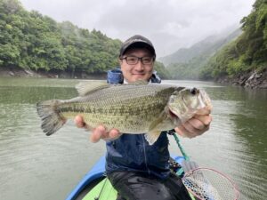 スタッフ吉田君釣行記～津久井湖/吉田・ブラックバス20-43cm/7匹～