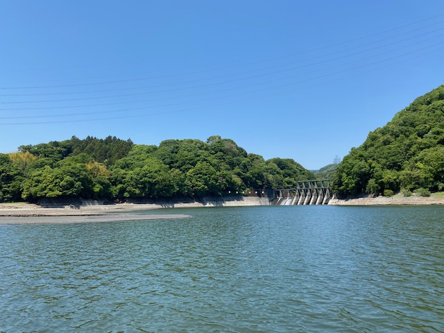 スタッフ千鮎釣行記～津久井湖/ブラックバス43.5cm(1,550g)1匹～