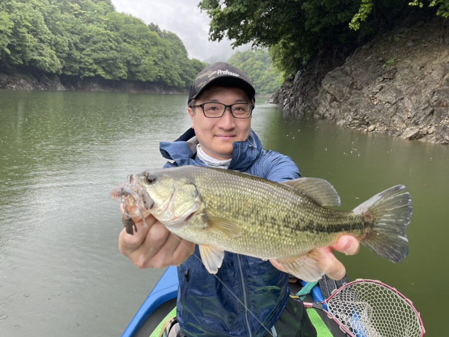 スタッフ吉田君釣行記～津久井湖/吉田・ブラックバス20-43cm/7匹～