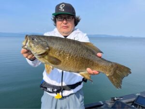 山木様～猪苗代湖/スモールマウスバス41～44cm2匹～