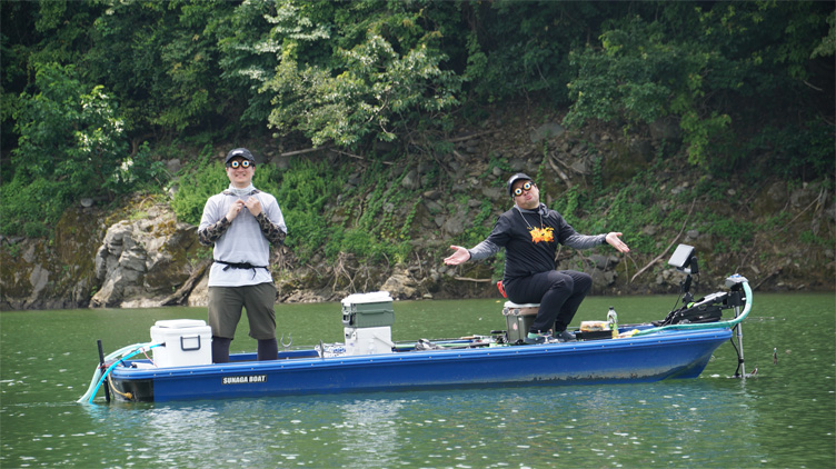 スタッフ吉田君釣行記～津久井湖/ブラックバス…40cmくらい/2本で2180g～