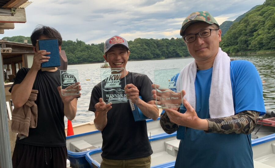 スタッフ吉田君釣行記～津久井湖/ブラックバス…25～45cmくらい/10匹～