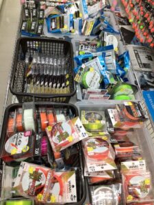 磯糸コーナーも処分品コーナーを作りました！