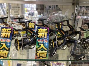 2023秋磯新製品入荷！ダイワ『NEWラグザス』