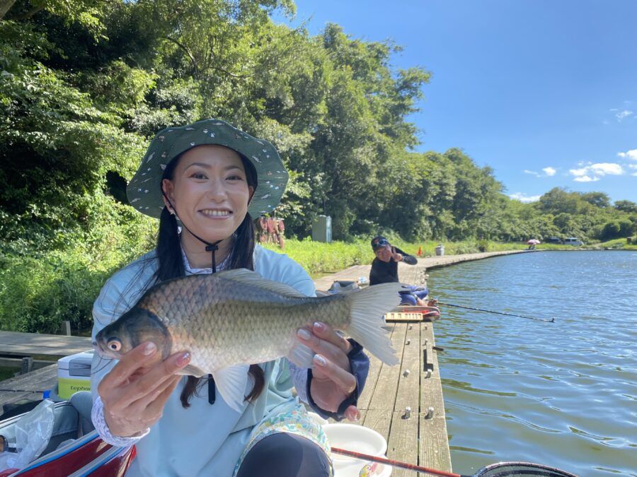 スタッフ千鮎掲載！(株)へら鮒社『へら鮒11月号』