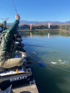 スタッフ千鮎釣行記～厚木へら鮒センター(小池南側)ヘラブナ15匹～
