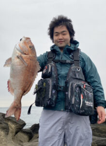 スタッフ大山釣行記～三浦半島/マダイ45cm～