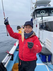 スタッフ平賀釣行記～佐島/マルイカ3杯～