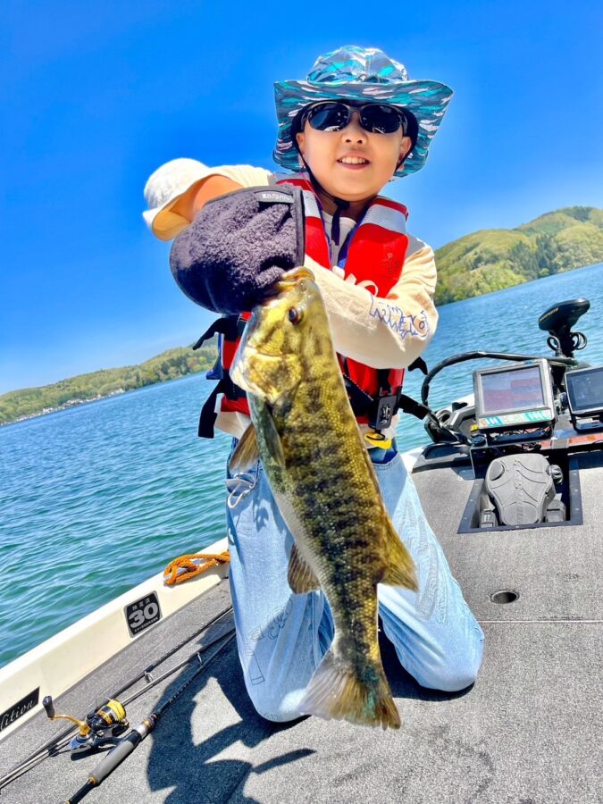 石田親子様~野尻湖/スモールマウスバス39~48cm/4匹~