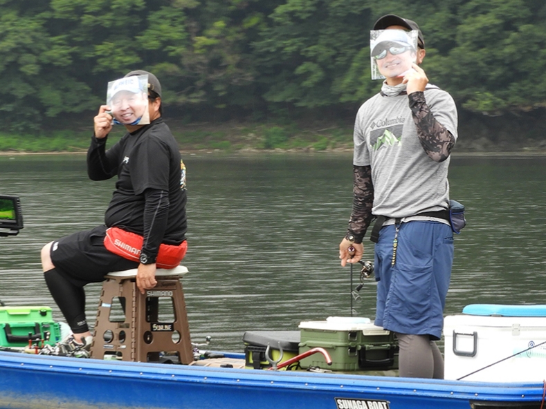 スタッフ吉田釣行記～津久井湖/ブラックバス2匹で2220g～