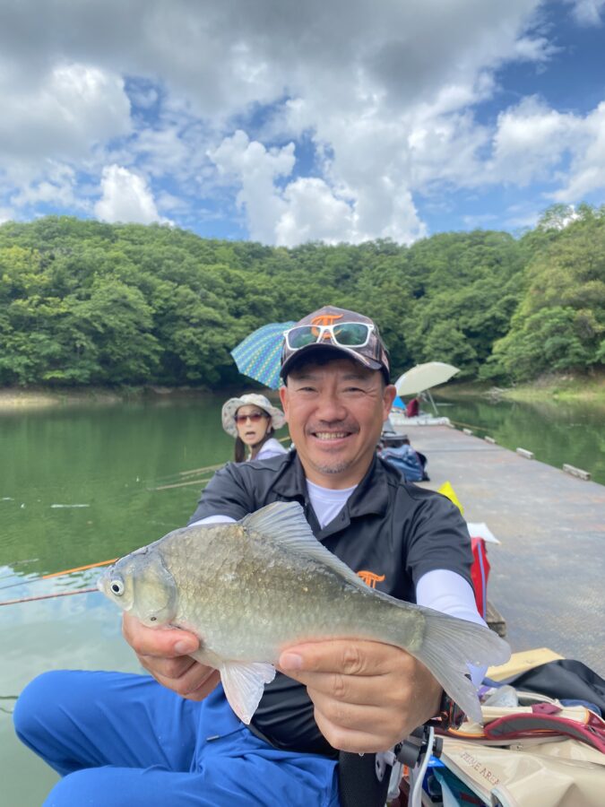 スタッフ千鮎釣行記～三名湖・大手張桟橋/ヘラブナ21枚～
