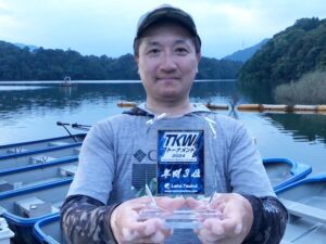 スタッフ吉田釣行記～津久井湖/ブラックバス1匹で840g～