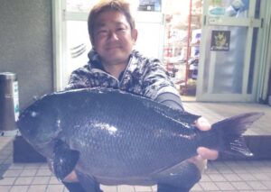 高橋様~真鶴地磯/口太メジナ49.8cm/2.3㎏~
