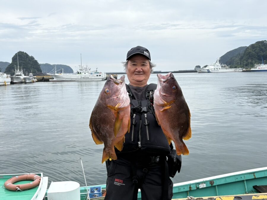 青木様~伊豆諸島 新島 地内大島/シブダイ2~4.3kg4匹~