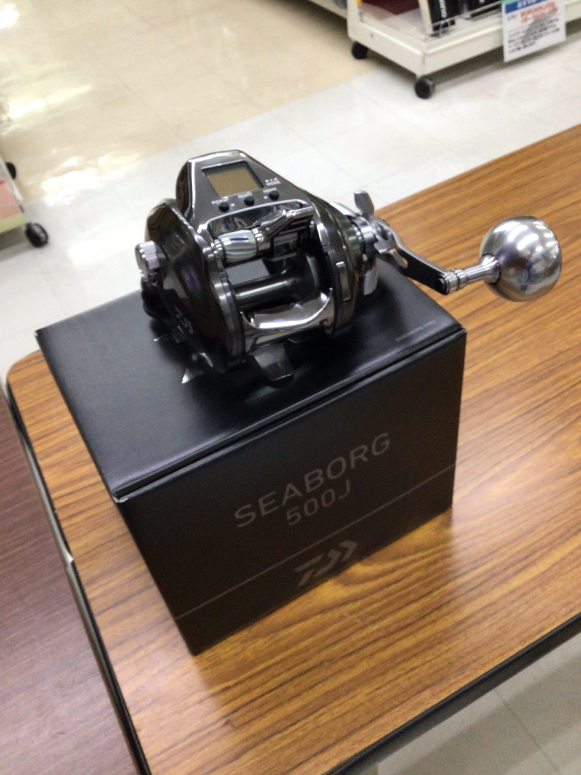 マグマックス-Gモーター搭載！！シングルギアのハイパワーモデル！ダイワ『シーボーグ500Ｊ』登場！！