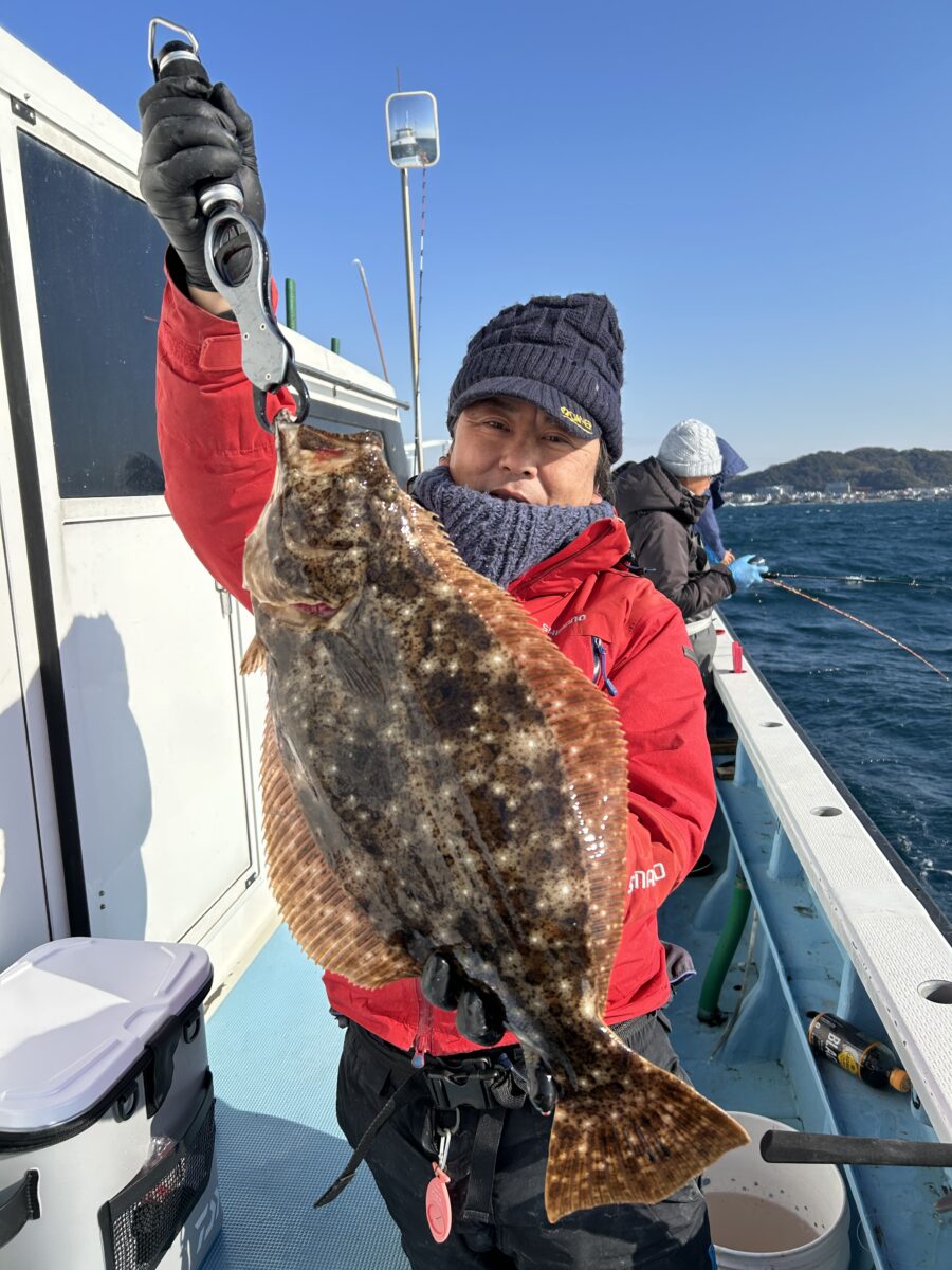 スタッフ平賀釣行記～佐島/ヒラメ2匹/42.5cm・52cm～