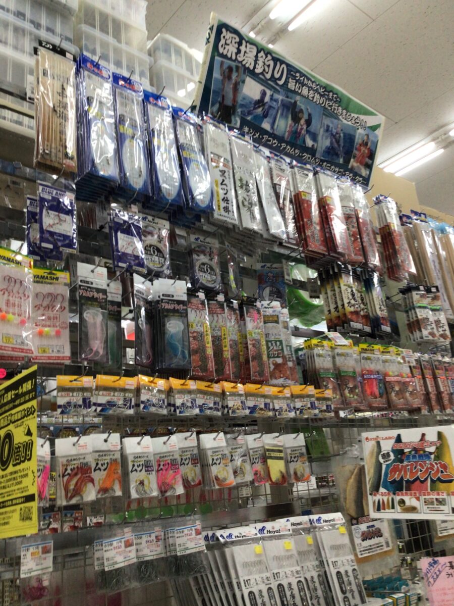 好釣!! ライト深場釣り!! 良型キンメ、クロムツ釣れています!!