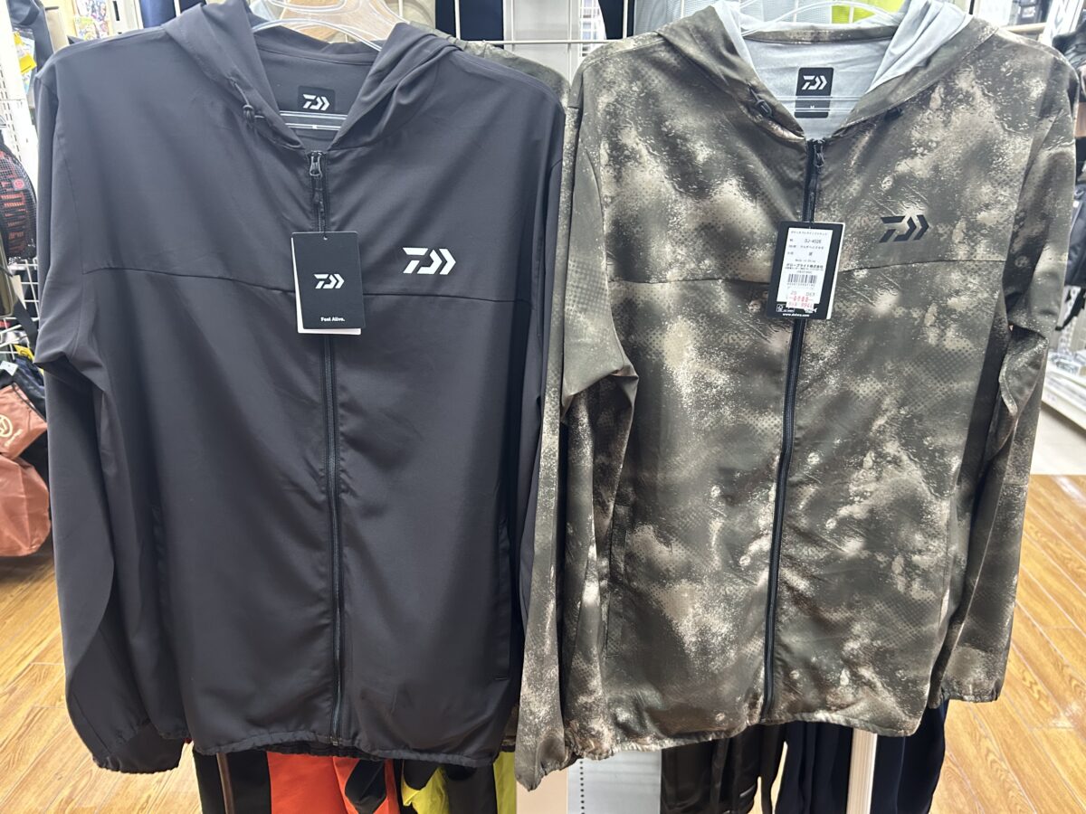 ポーチサイズになります！ダイワ『DJ-4026 ポケッタブルライトジャケット』