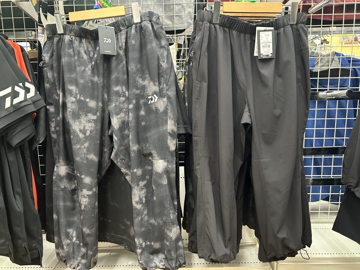 アウトドアだけでなく普段使いにも！ダイワ『DP-4026 ライトクロップドパンツ』