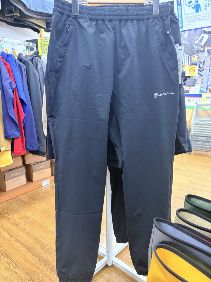 釣りにも日常にも！ジャッカル『ドライメッシュスリムジョガー　PA-B001』
