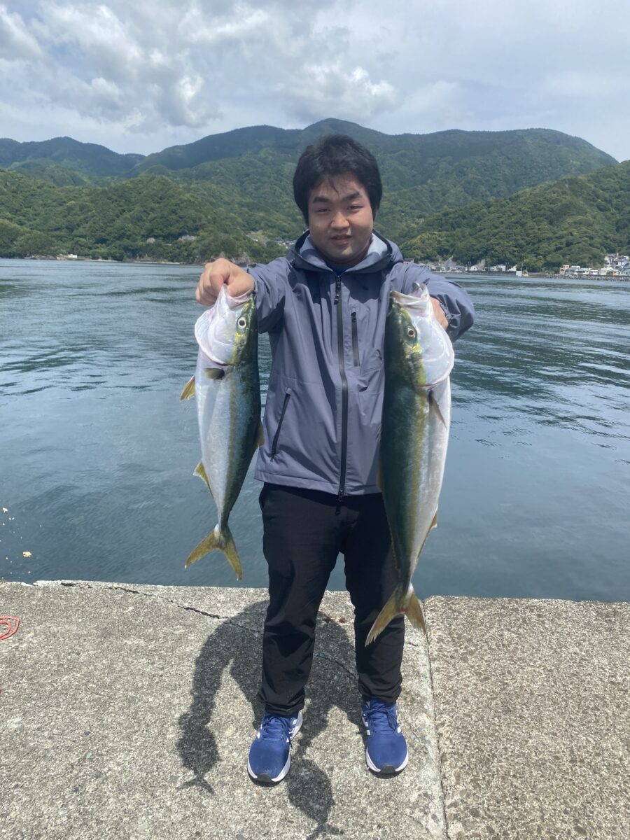 スタッフ大山釣行記~西伊豆/イナダ56cm/1匹~