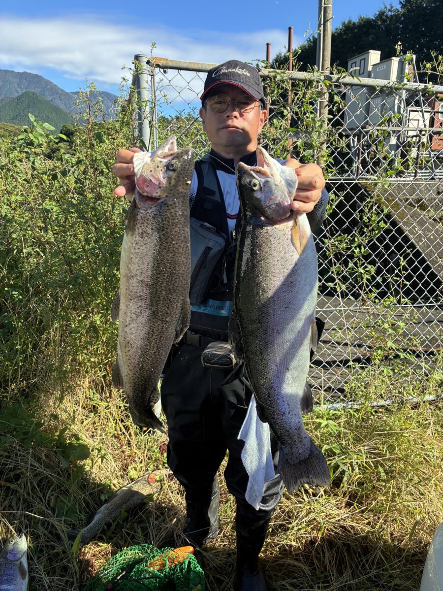 スタッフ高窪釣行記~ヒミツ/ニジマス 52〜57cm 5匹~